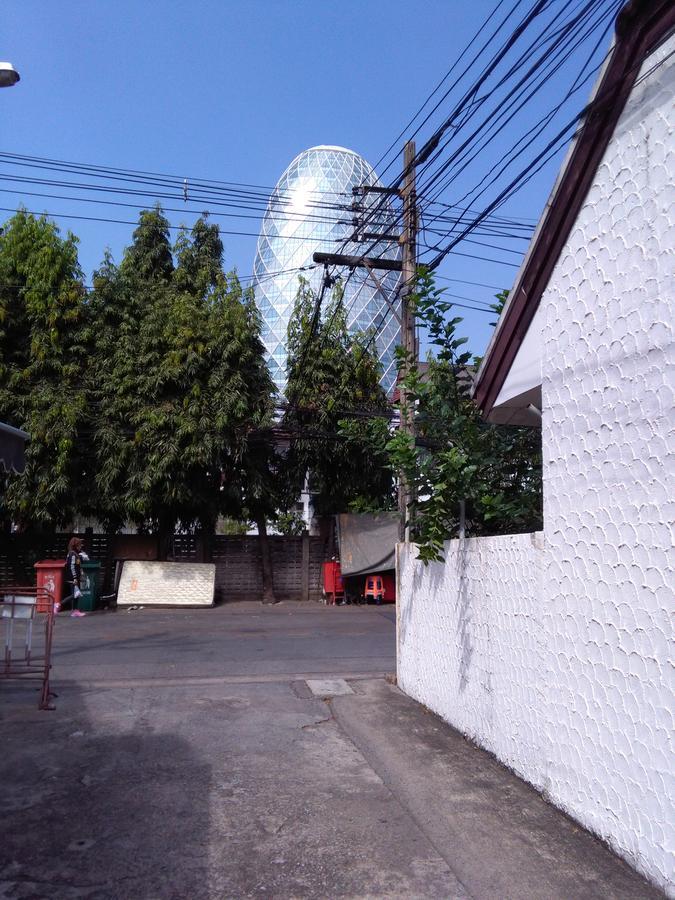 Albergue Baan Paan Sook Unitato Bangkok Exterior foto